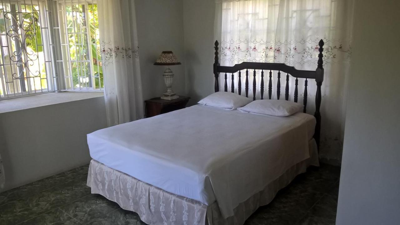 Fairy Hill Palms Apartment ปอร์ตอันโตนิโอ ภายนอก รูปภาพ